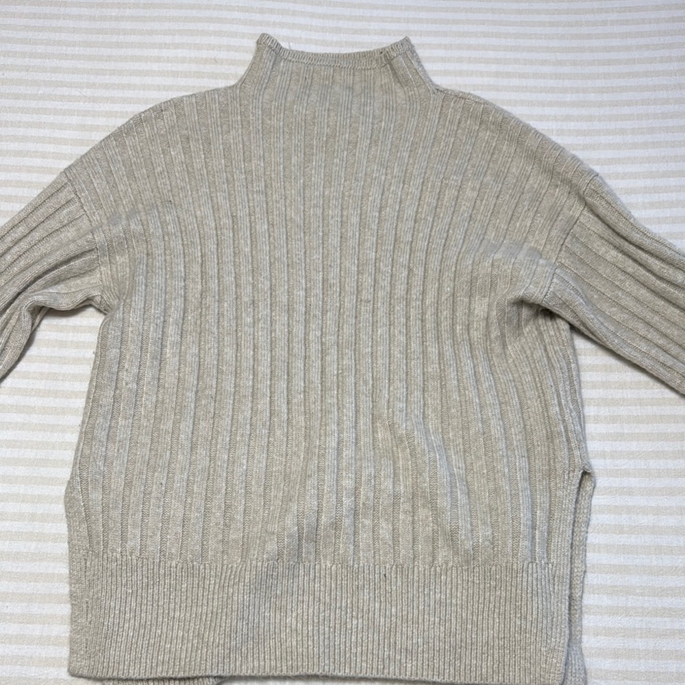 Abercrombie Ribbed Knit Turtleneck Sweater